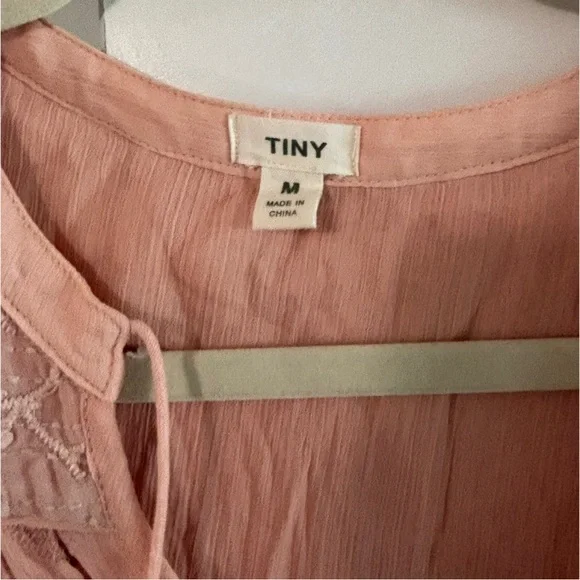 Tiny by Anthropologie Pink Tie Neck Long Sleeve Peasant Blouse Size Medium EUC - Picture 6 of 15